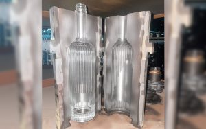 750ml Custom Glass Rum Bottle With Green Color for El Salvador Client