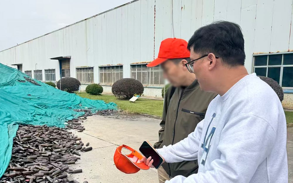 2025.10.25 Glass Spirit Bottle Customer From UK